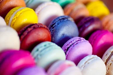 MACARON